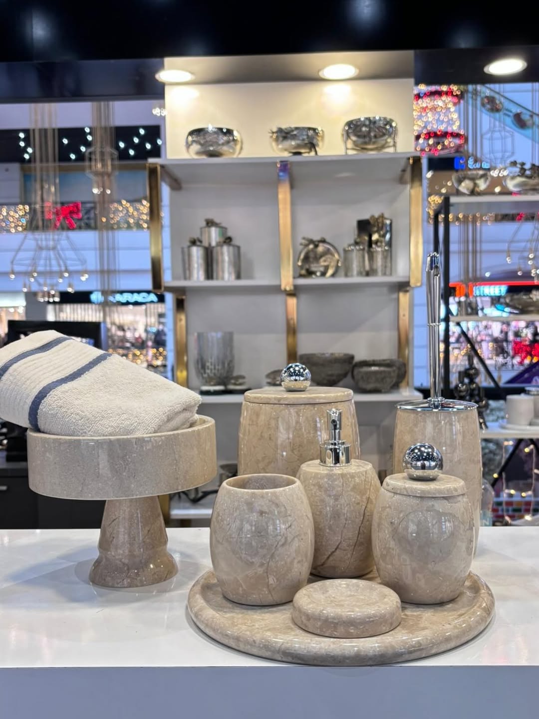 BEJ RENK OVAL MODEL BANYO SETİ - Pietro Di'Marble