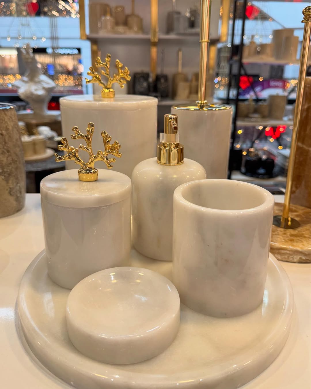 BEYAZ RENK KLASİK MODEL MERMER BANYO SETLERİ - Pietro Di'Marble