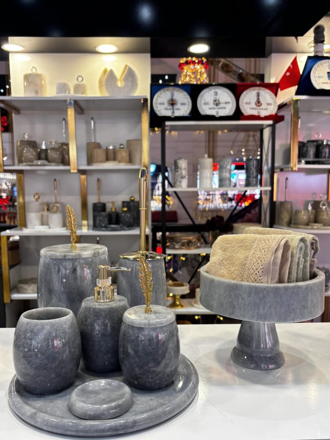 GRİ RENK OVAL MODEL MERMER BANYO SETLERİ - Pietro Di'Marble